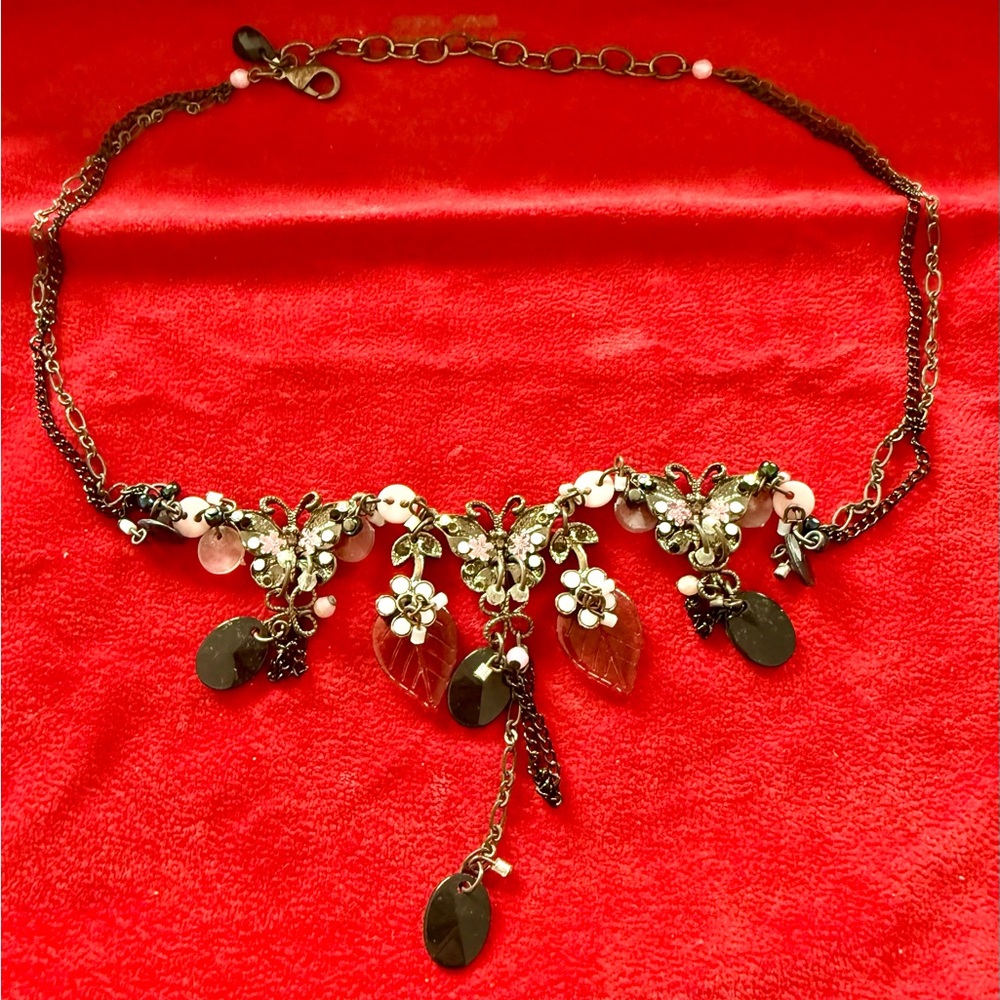 New CHENARD ALEXANDRE PARIS Baby Buttons Crystals Pink & Black Necklace
